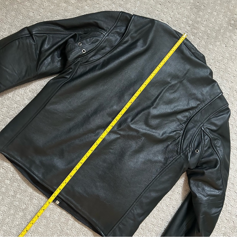 First riding. Gear Men's Black Leather motorcycle Jacket. Silver zippers. New! - Picture 12 of 14